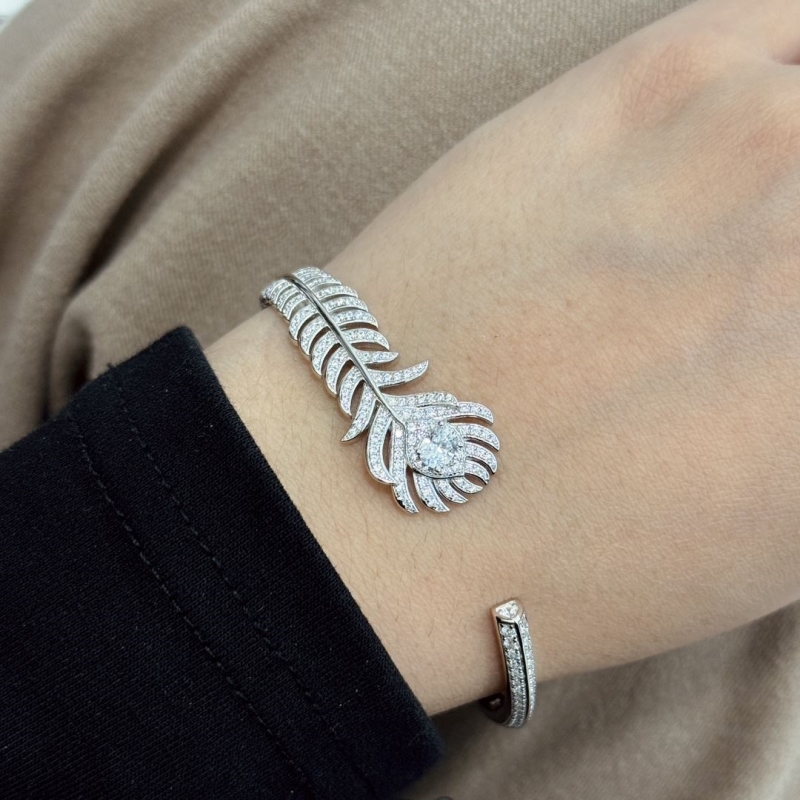 Ch**el bracelets